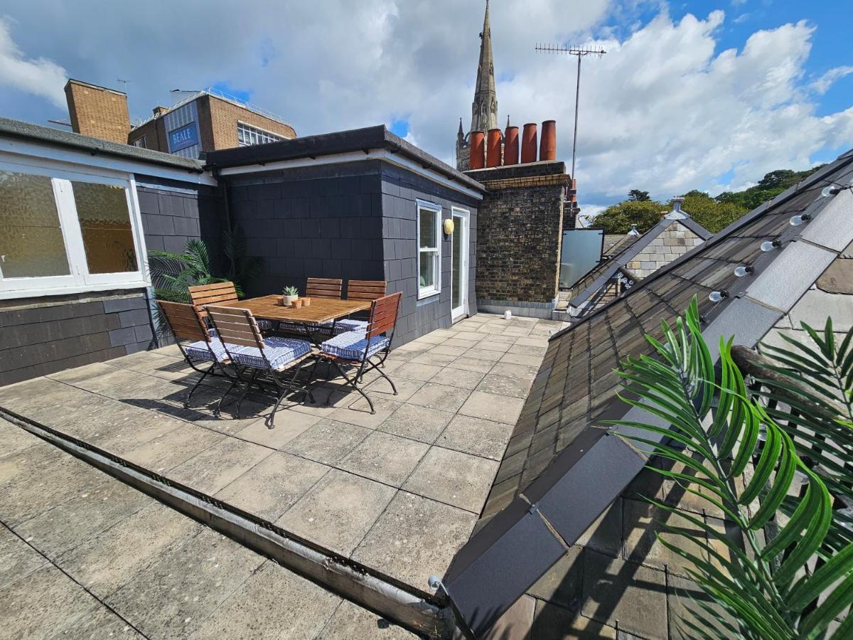 Cityscape Haven: 1 Bedroom Apartment With Terrace And City View Bournemouth Exterior photo